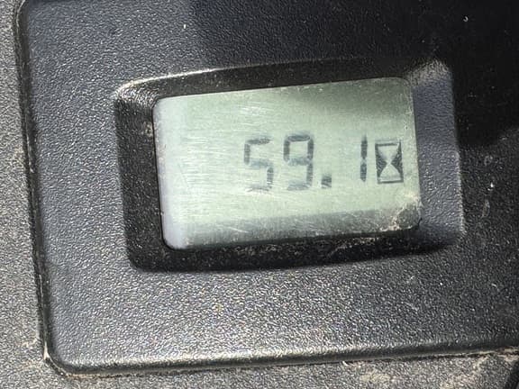 Image of John Deere Z320R equipment image 4