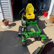 Image of John Deere Z320R equipment image 3