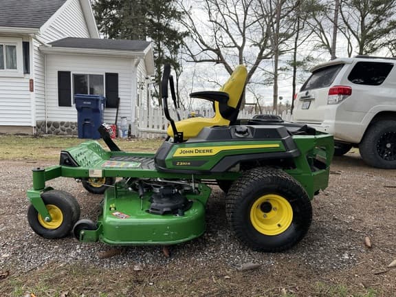 Image of John Deere Z330R equipment image 2