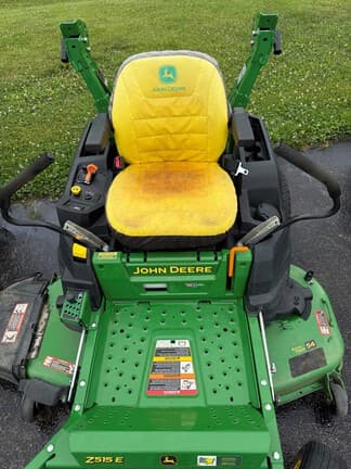 Image of John Deere Z515E equipment image 1