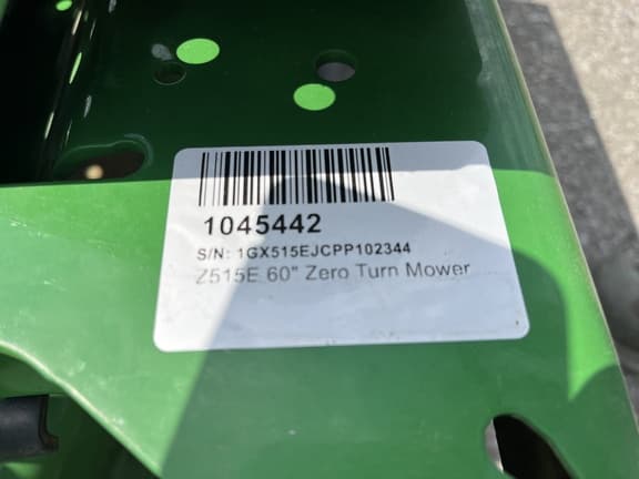 Image of John Deere Z515E equipment image 4
