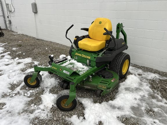 2023 John Deere Z720E Equipment Image0