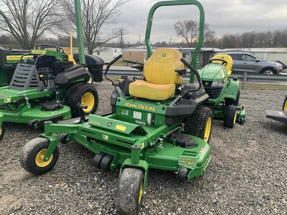 Image of John Deere Z720E Primary image