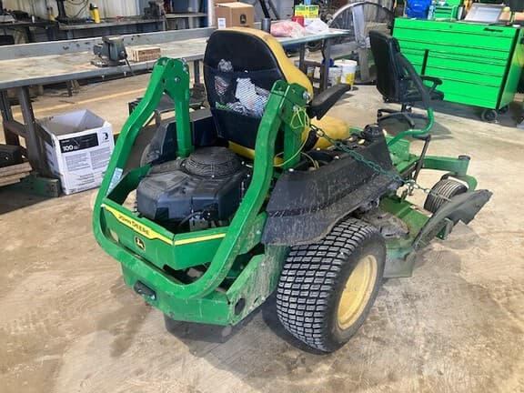Image of John Deere Z735M equipment image 4