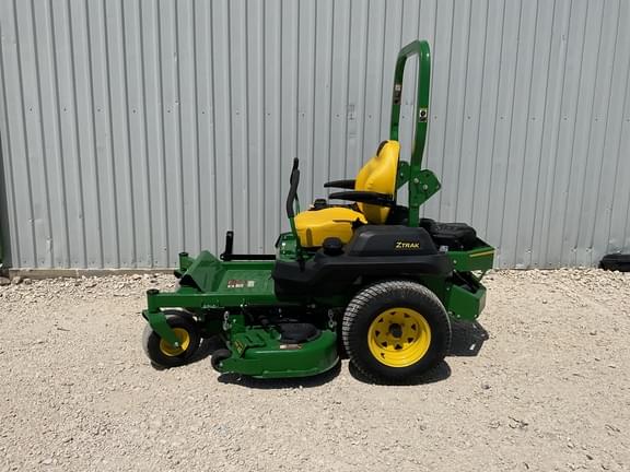 Image of John Deere Z735M Primary image