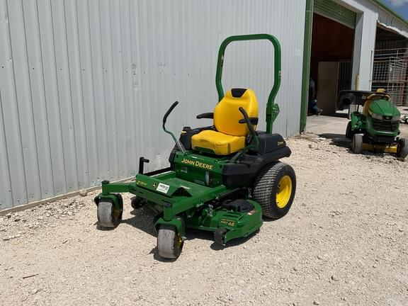 Image of John Deere Z735M equipment image 1