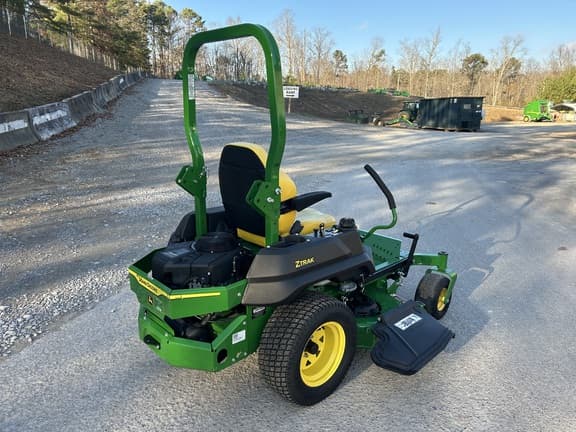 Image of John Deere Z735M equipment image 4