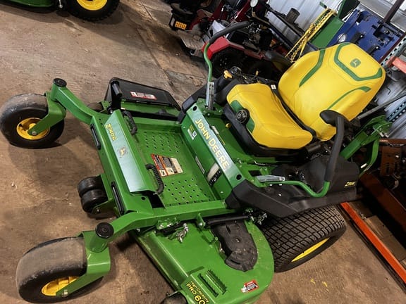 2023 John Deere Z740R Equipment Image0