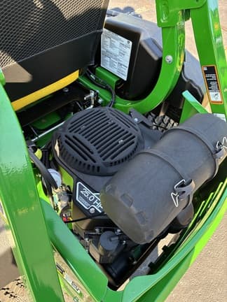 Image of John Deere Z915E equipment image 4