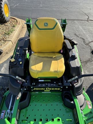 Image of John Deere Z915E equipment image 1