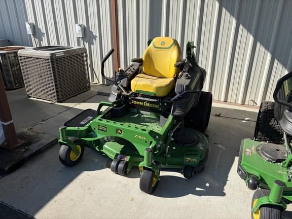 Image of John Deere Z915E equipment image 1