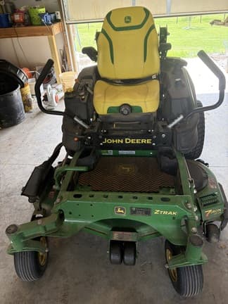 Image of John Deere Z920M equipment image 2
