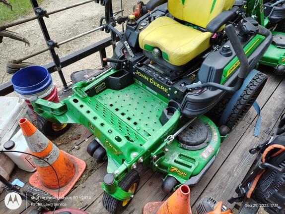 Image of John Deere Z920M equipment image 3