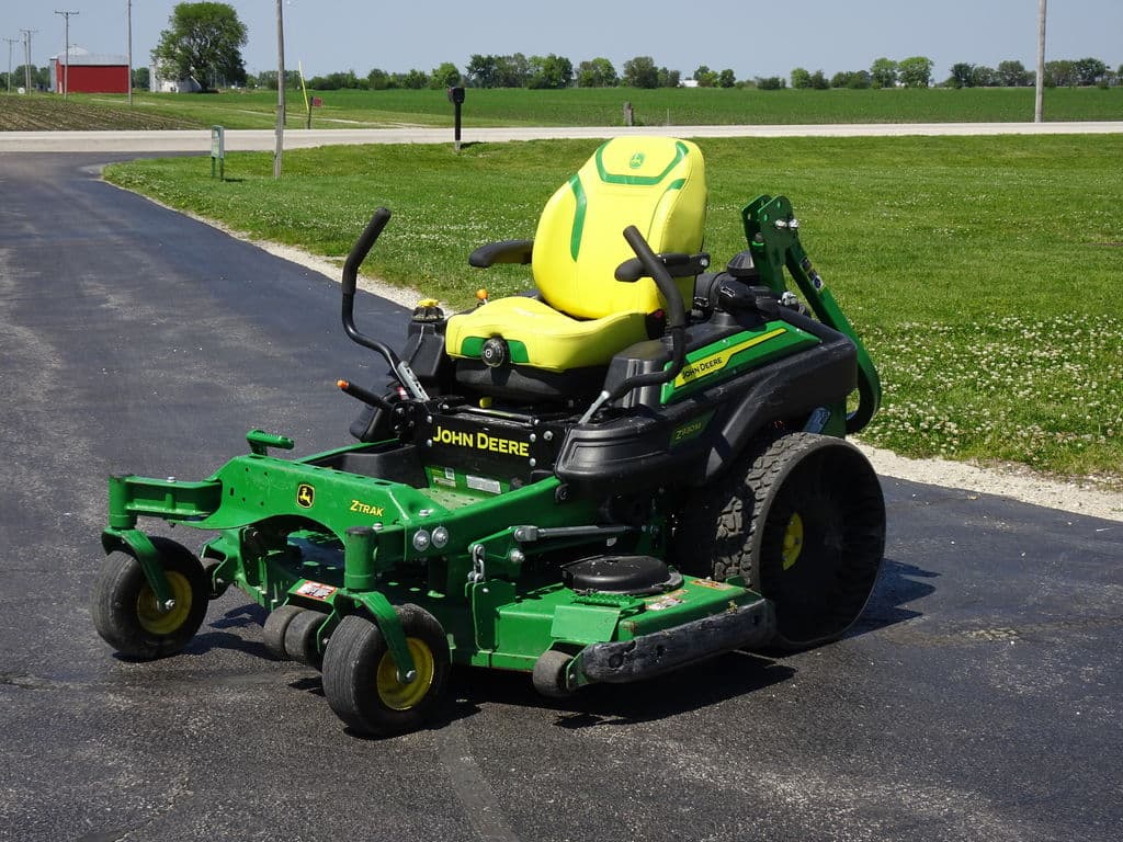 Image of John Deere Z930M Primary image