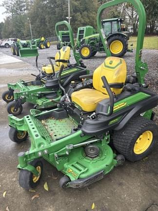 Image of John Deere Z930M equipment image 1