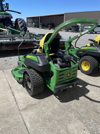 Image of John Deere Z930M equipment image 3