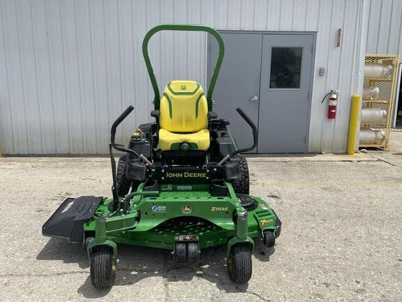 Image of John Deere Z930M equipment image 1