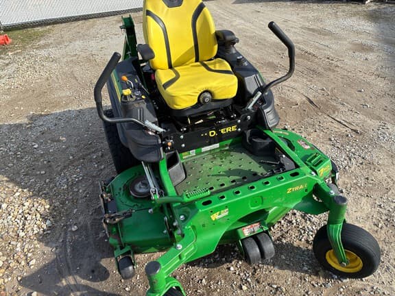 Image of John Deere Z930M equipment image 1