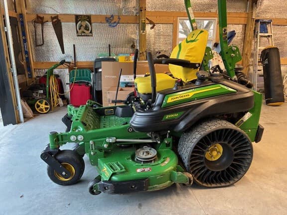Image of John Deere Z930M Primary image