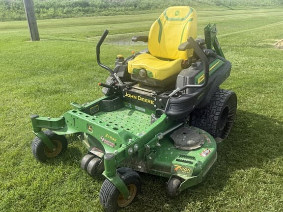 Image of John Deere Z930M equipment image 3