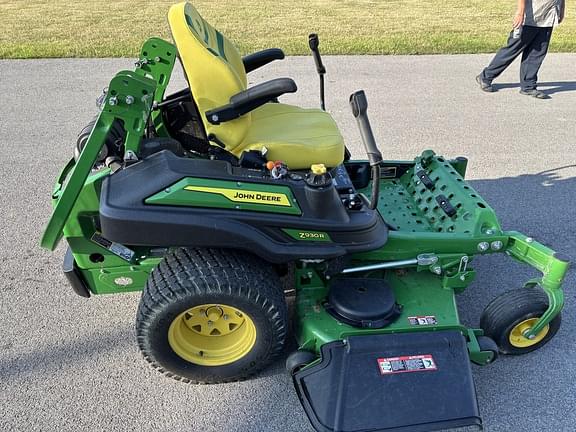 Image of John Deere Z930R equipment image 3