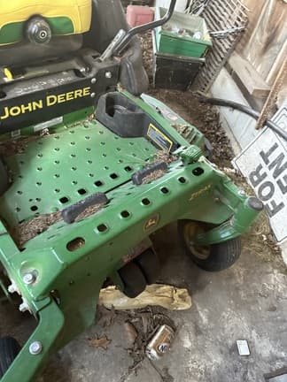Image of John Deere Z930R equipment image 4