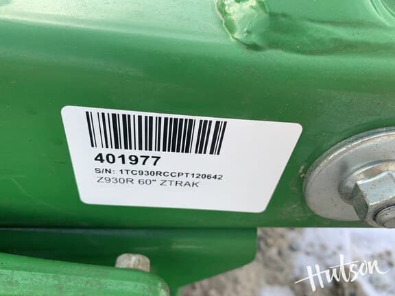 Image of John Deere Z930R equipment image 1