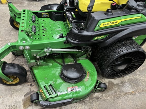2023 John Deere Z970R Equipment Image0