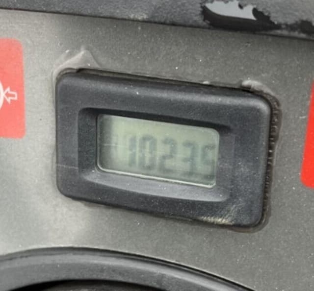 Image of Kubota GR2120 equipment image 4