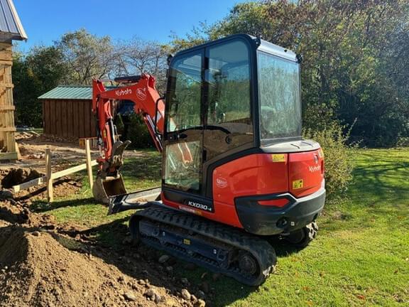 Image of Kubota KX030-4 equipment image 2