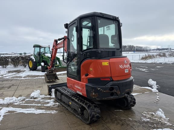 Image of Kubota KX033-4 equipment image 2