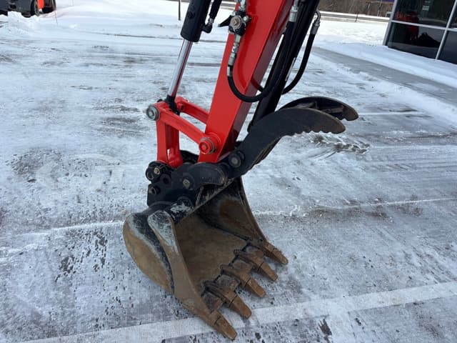 Image of Kubota KX033-4R1 equipment image 3
