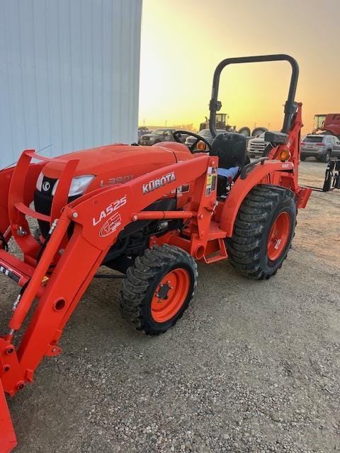 2023 Kubota L3901HST Equipment Image0