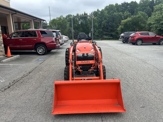 Image of Kubota LX3310HSD equipment image 2