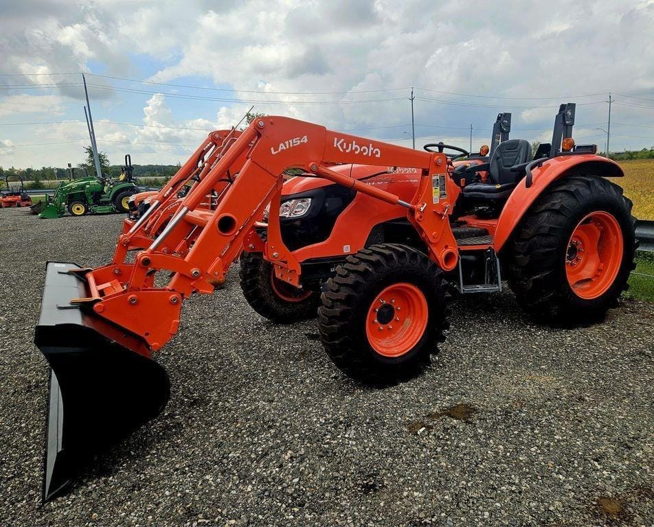 2023 Kubota M7060 Equipment Image0