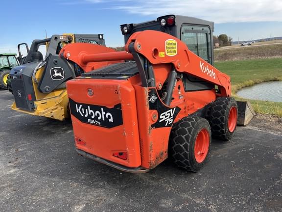 Image of Kubota SSV75 equipment image 2