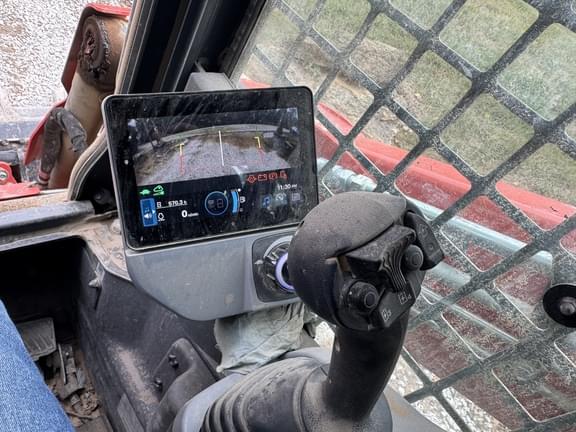 Image of Kubota SVL75 equipment image 4
