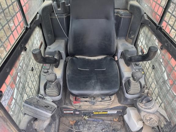 Image of Kubota SVL75 equipment image 3