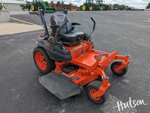 2023 Kubota Z422KW Equipment Image0