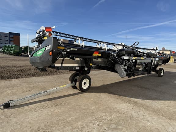 Image of MacDon FD235 equipment image 4