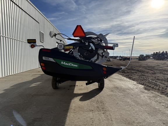 Image of MacDon FD235 equipment image 3