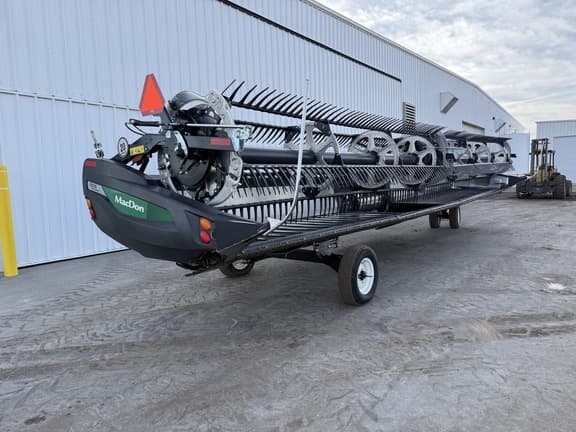 Image of MacDon FD235 equipment image 1