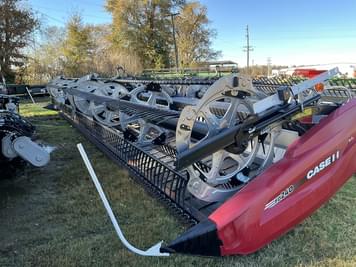 Main image MacDon FD240