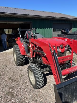 2023 Mahindra 1635 Equipment Image0