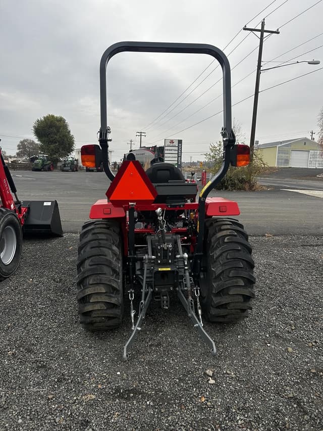 Image of Massey Ferguson 1835E equipment image 2