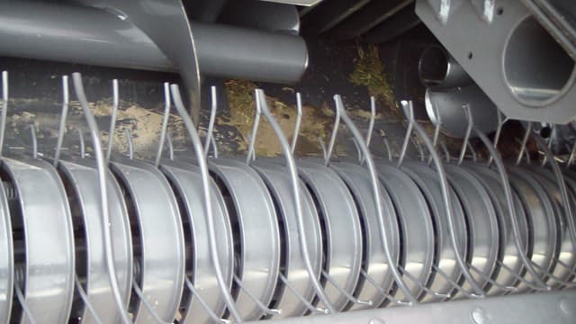 Image of Massey Ferguson 1840 equipment image 2