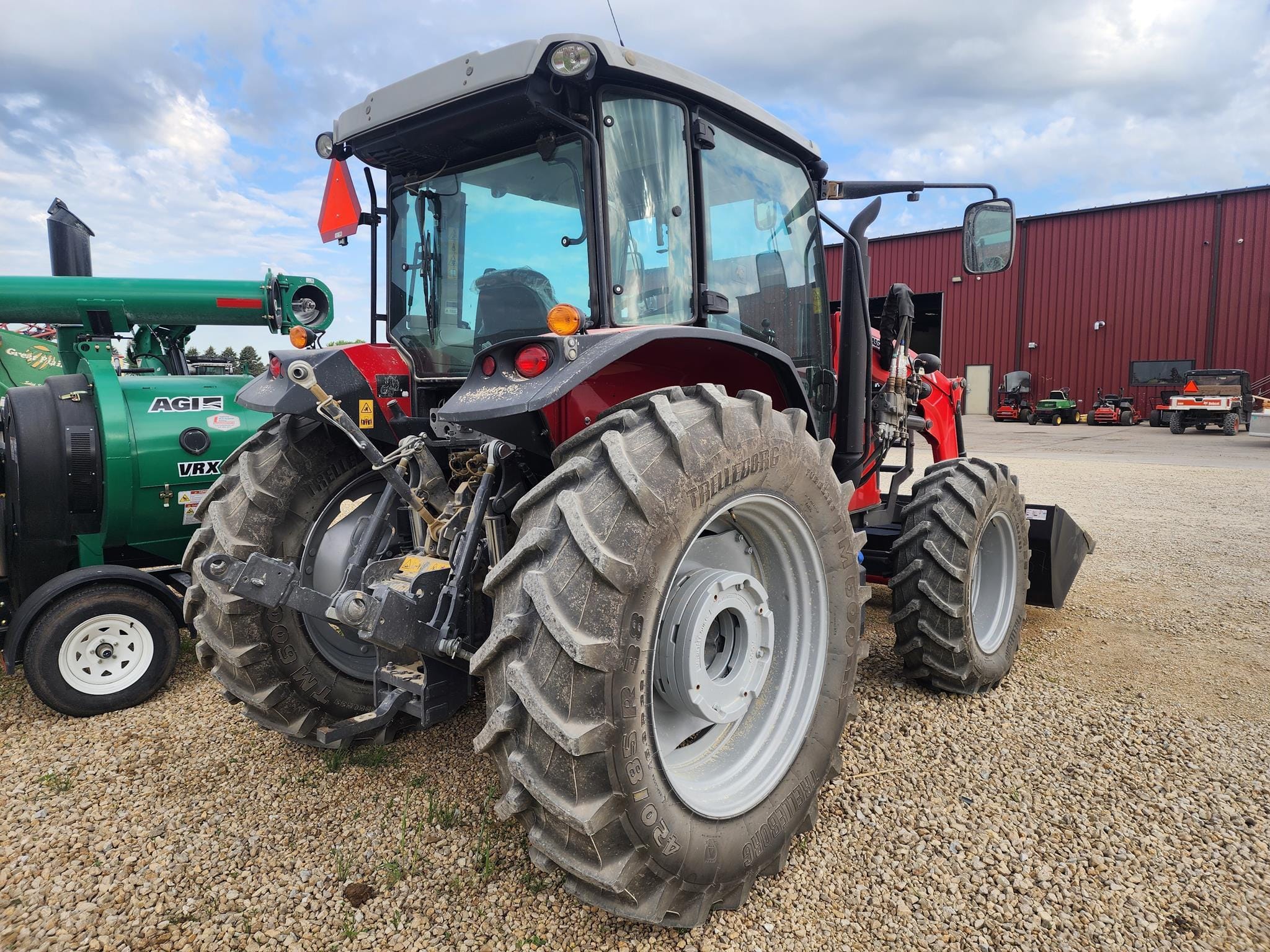 2023 Massey Ferguson 5711 Equipment Image0