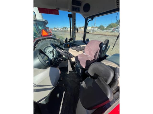 Image of Massey Ferguson 6713 equipment image 4