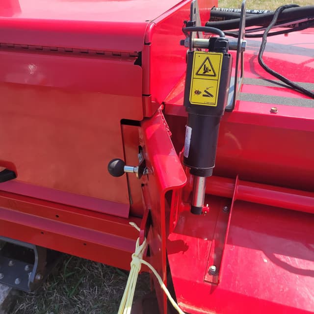 Image of Massey Ferguson 9316S equipment image 3