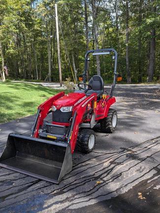 Image of Massey Ferguson GC1723E Primary image